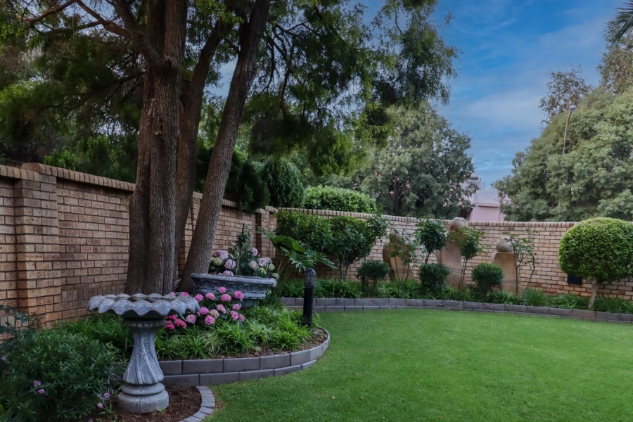 4 Bedroom Property for Sale in Heuwelsig Free State